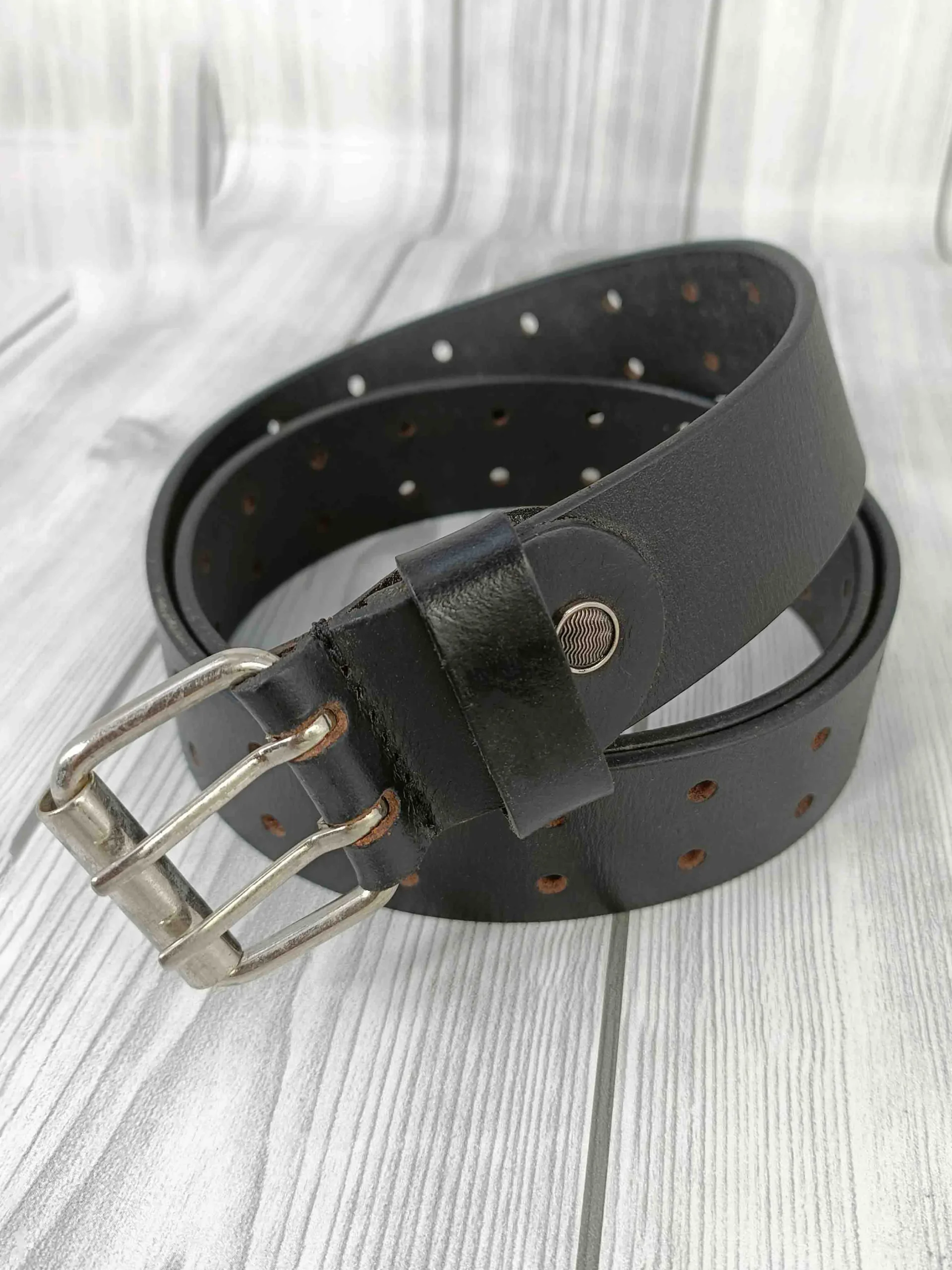 Bifold Hunter Wallet & Casual Dual Pins Belt Men’s Combo - (Pack of 2) - Image 7