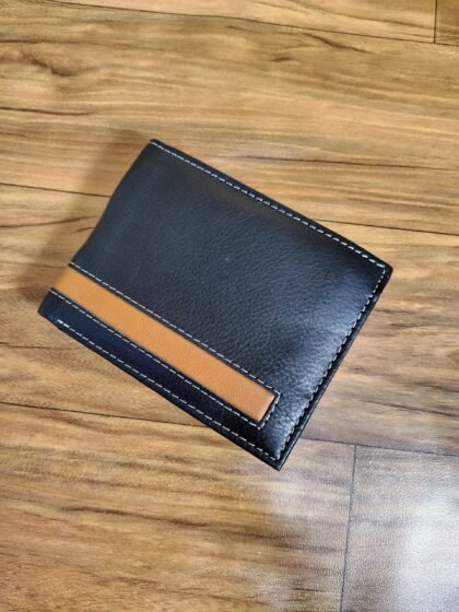 Bifold Wallet with Removable Flap