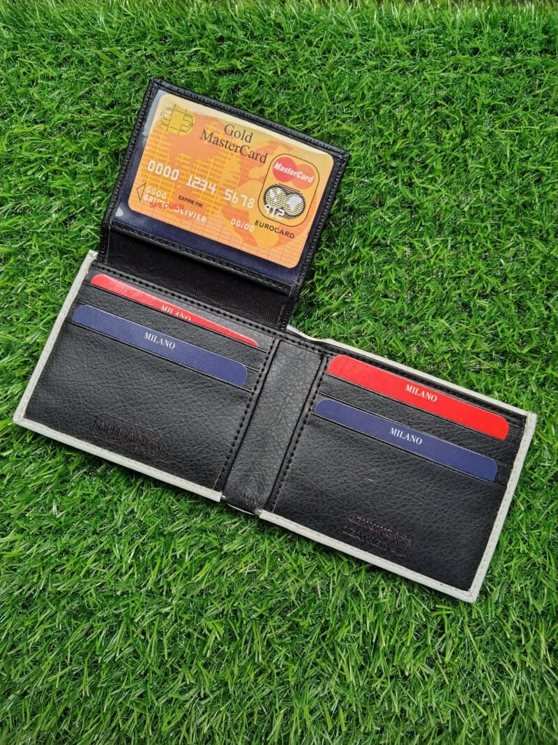 Marijuana Leaf Print Bifold Wallet - Image 4