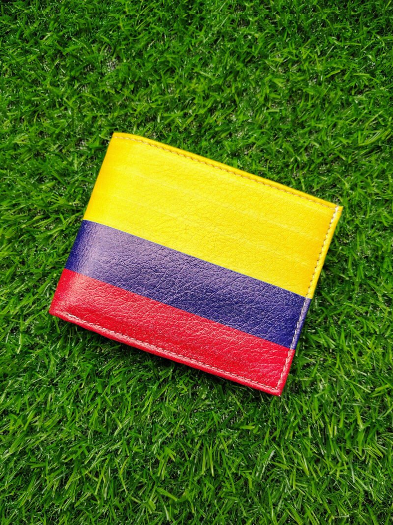 Columbia Flag Print Bifold Wallet