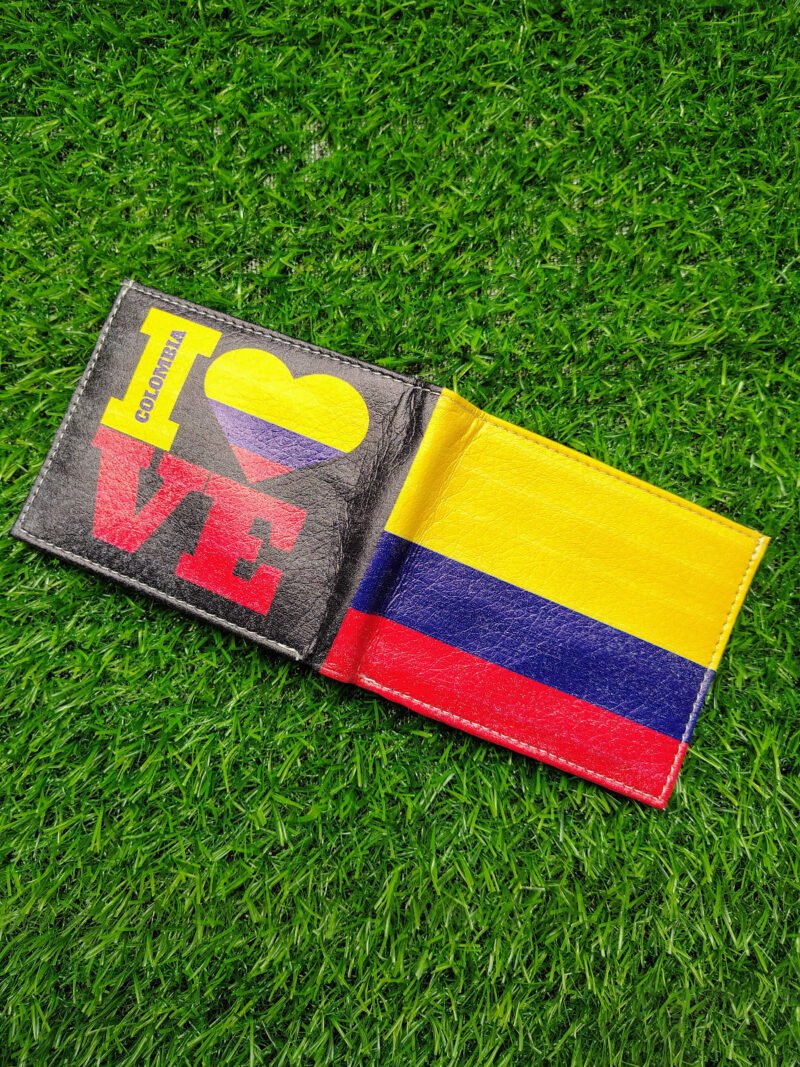 Columbia Flag Print Bifold Wallet - Image 3