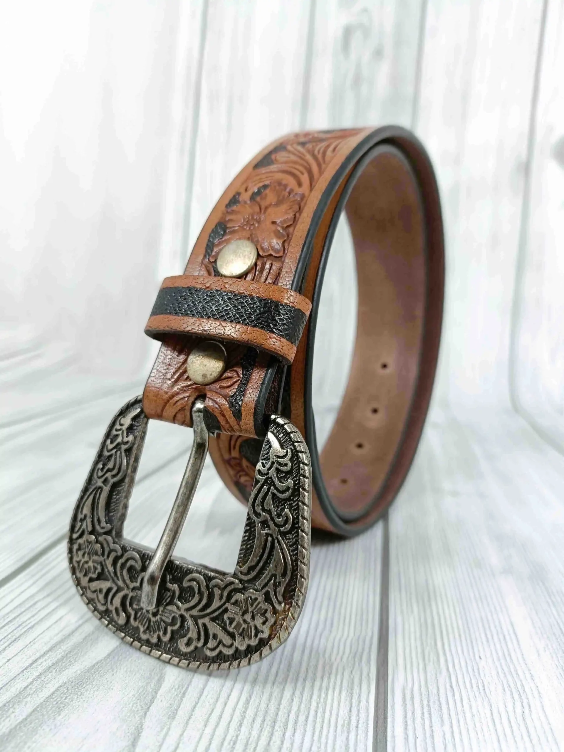 Accents Floral Pattern Tooled Western Belt - Image 3