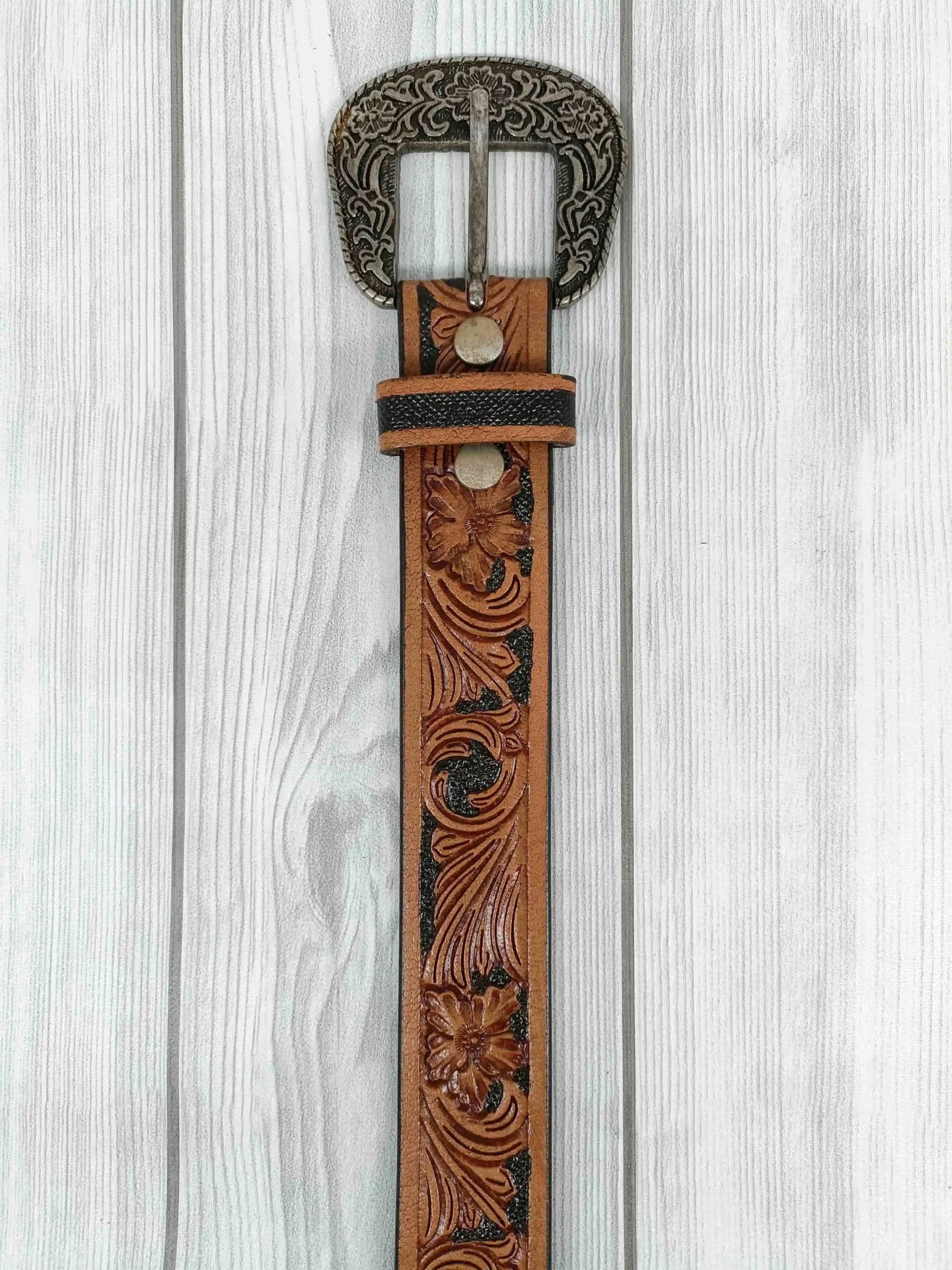 Accents Floral Pattern Tooled Western Belt - Image 4