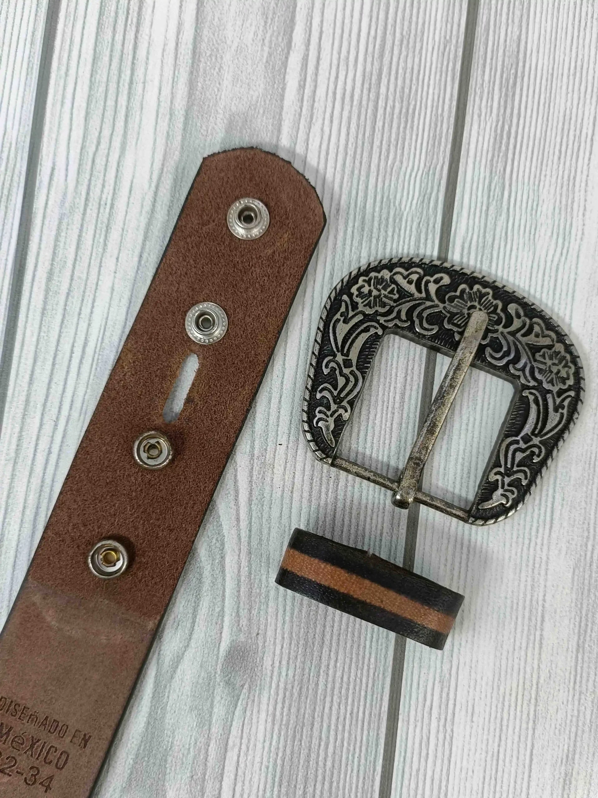 Accents Floral Pattern Tooled Western Belt - Image 7