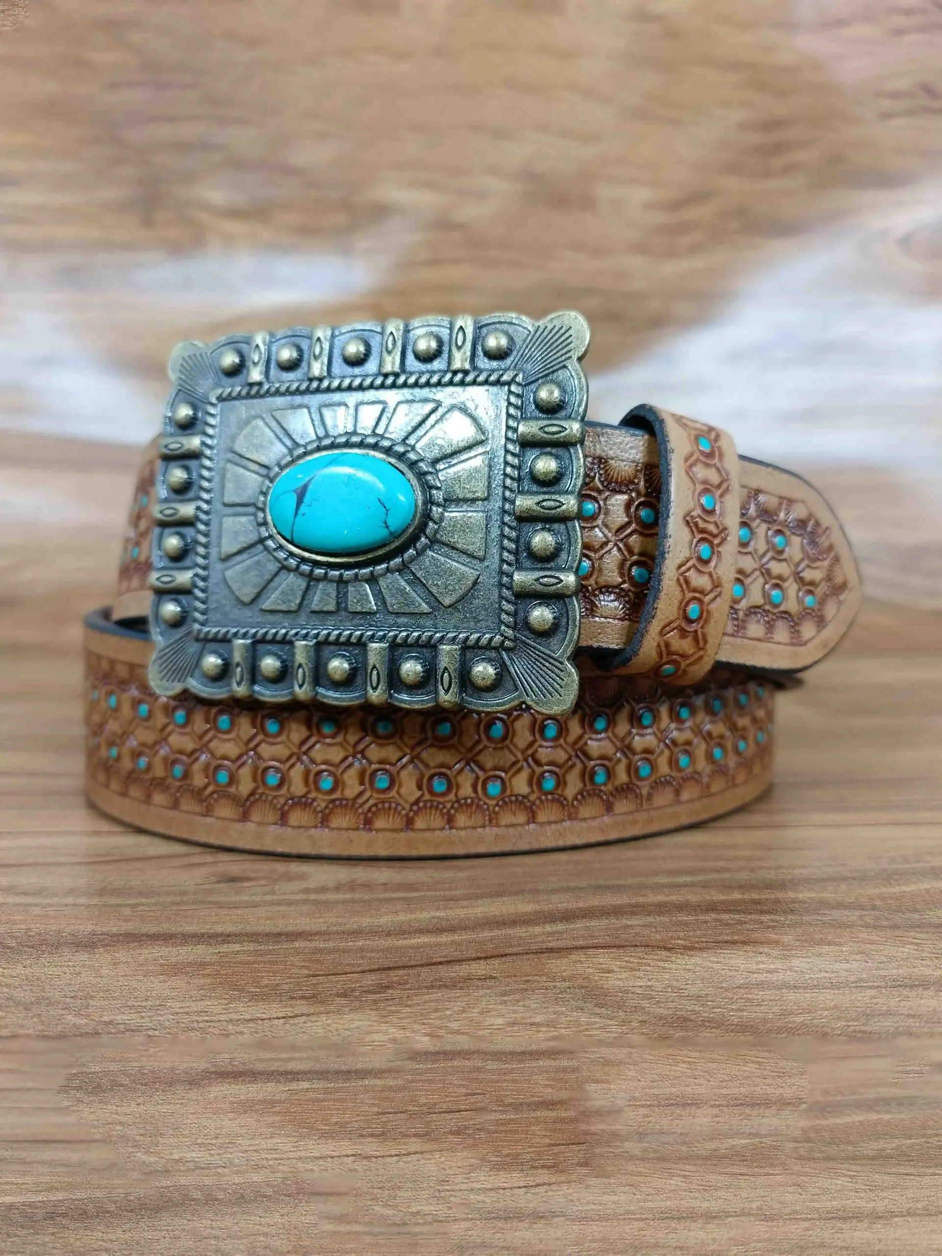 Eye-Catching Turquoise Stone Pattern Tooled Western Belt