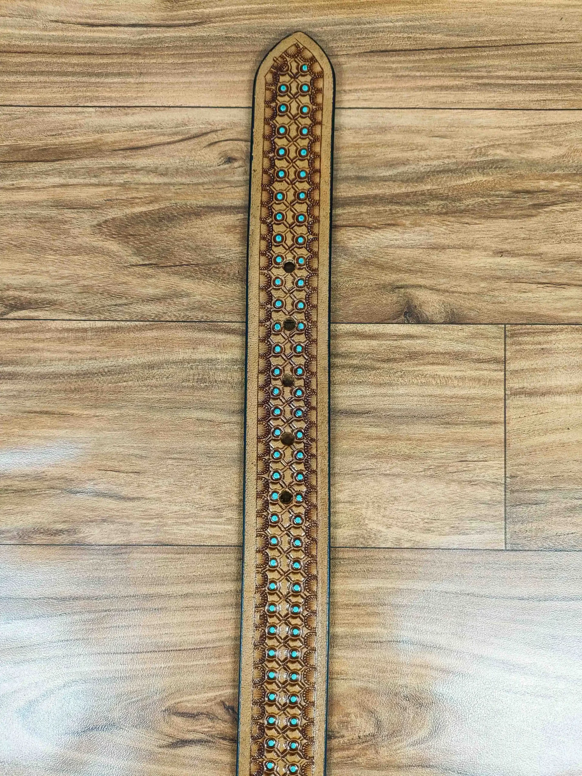 Eye-Catching Turquoise Stone Pattern Tooled Western Belt - Image 5