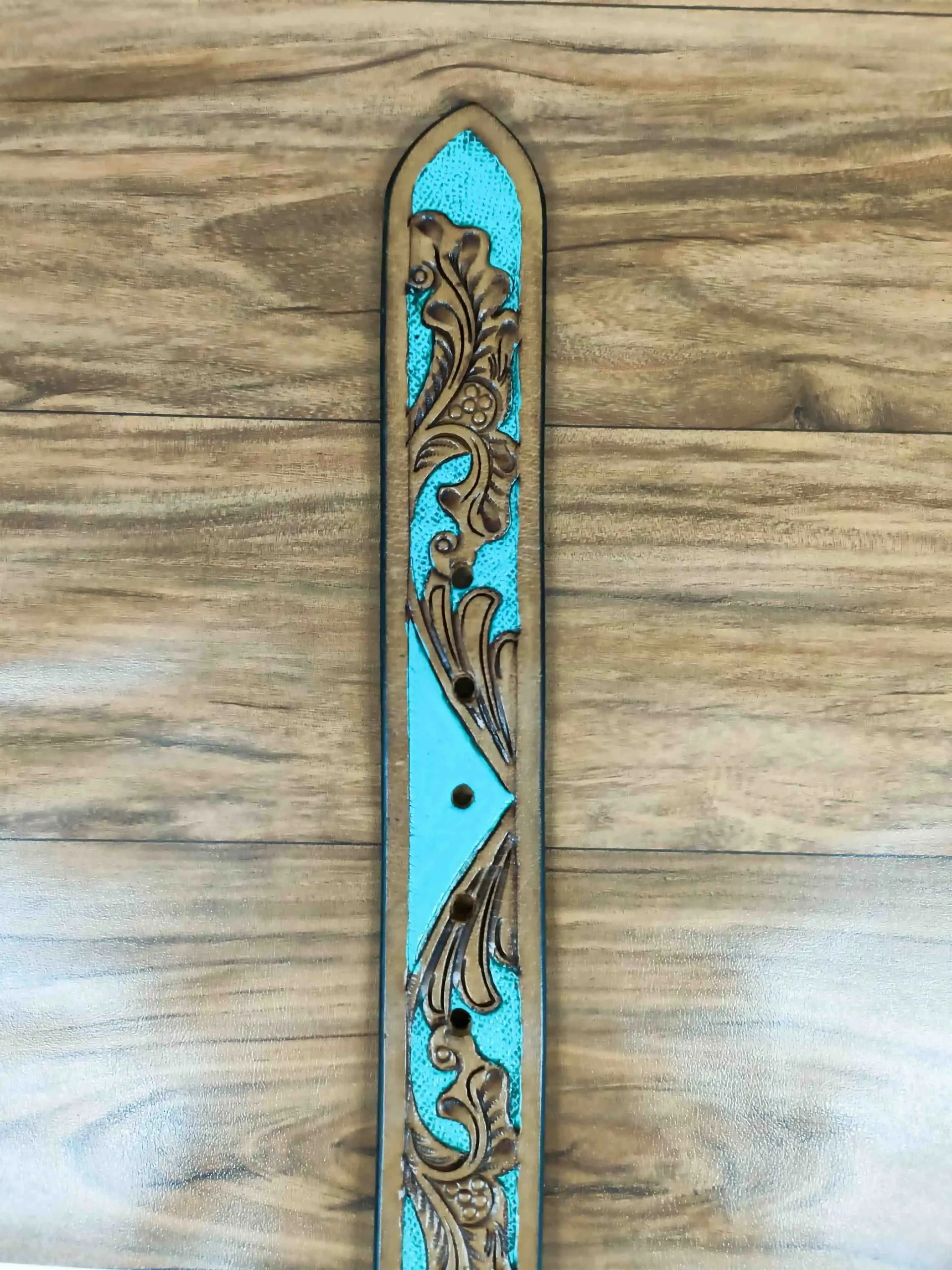 Intricate Deep Floral Pattern Tooled Western Belt - Image 5