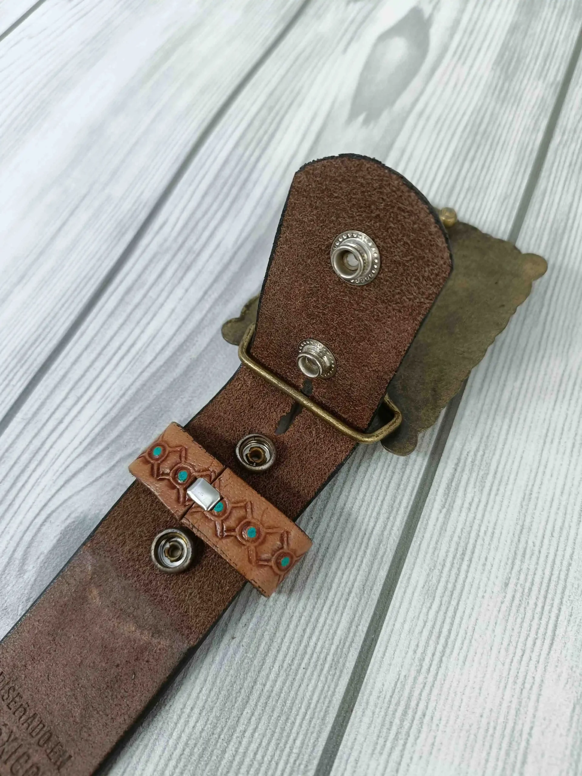 Intricate Deep Floral Pattern Tooled Western Belt - Image 7