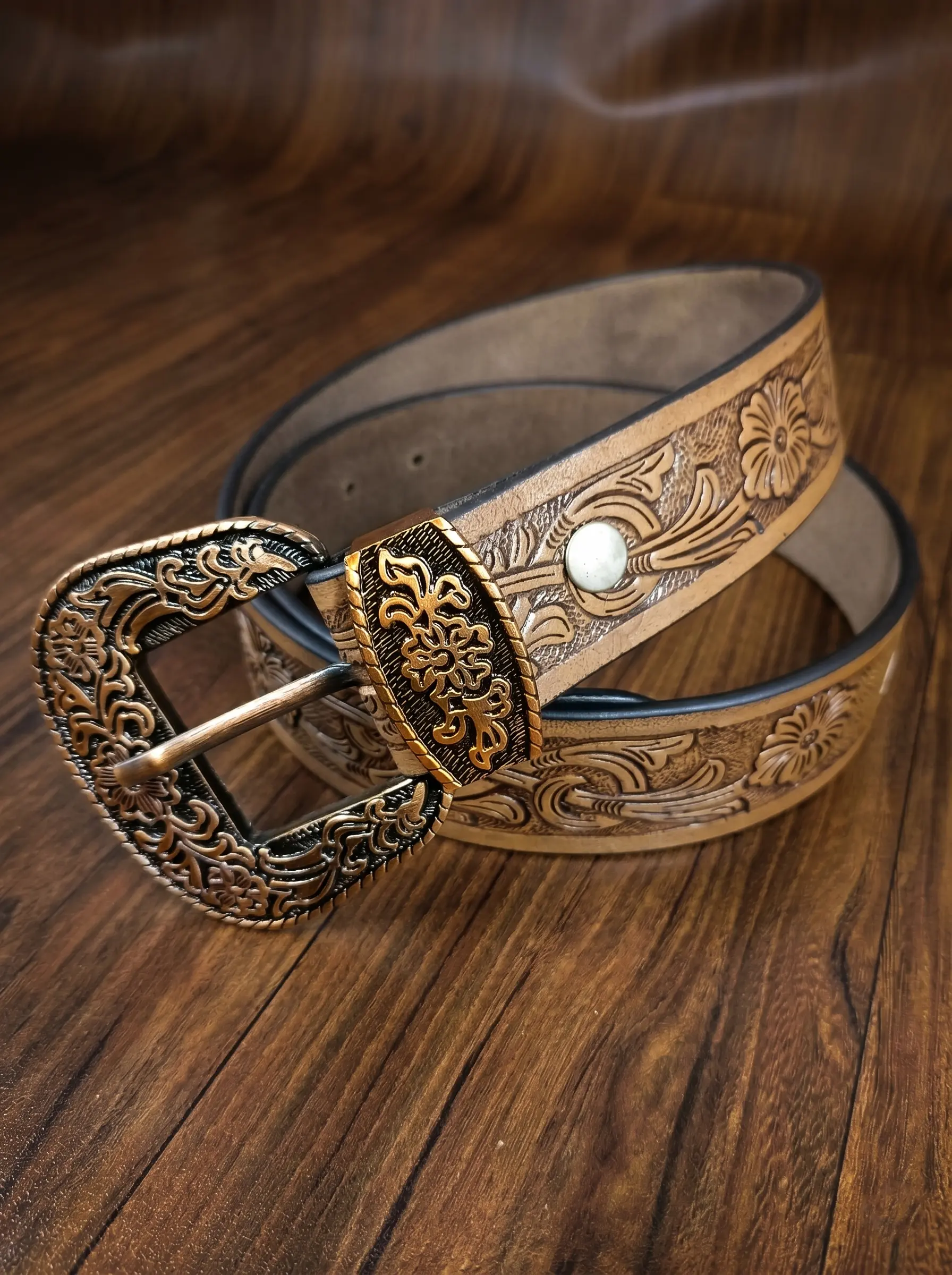 Horse Head Design Tooled Western Belt - Image 3