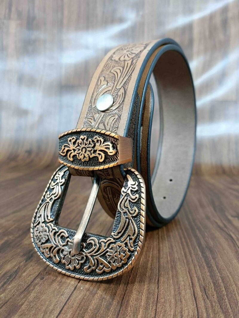 Horse Head Design Tooled Western Belt